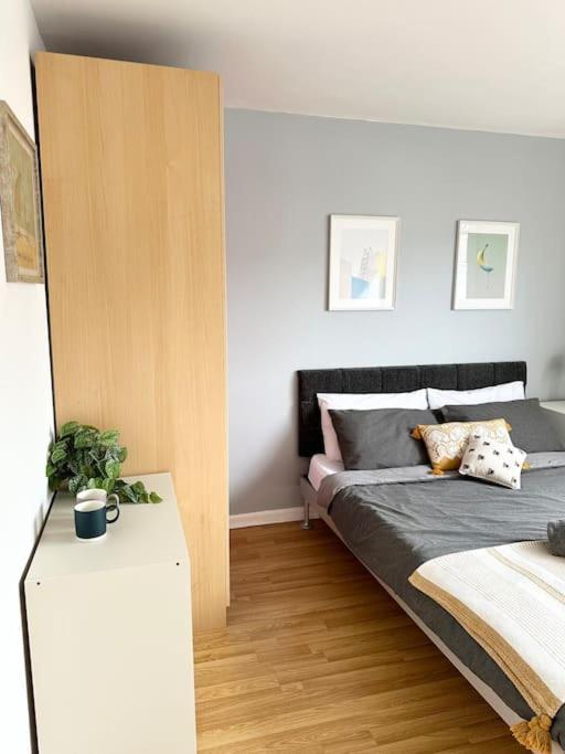 6 Guests House Old Trafford,Media City,City Centre, Free Parking Μάντσεστερ Εξωτερικό φωτογραφία