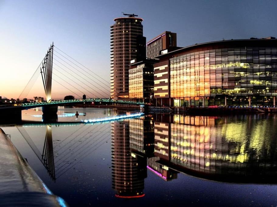 6 Guests House Old Trafford,Media City,City Centre, Free Parking Μάντσεστερ Εξωτερικό φωτογραφία